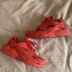 Nike red hurrache size 10